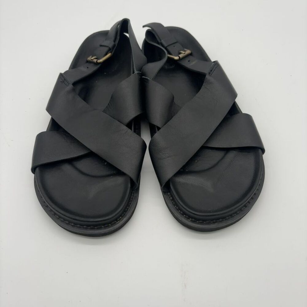 Liberté Liberte Black Leather Crisscross Sandals